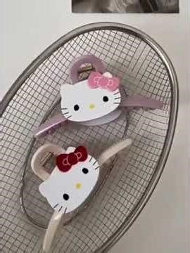 Twinkitty Kẹp Tóc Hình Cá Mập Style Hello Kitty - Màu Trắng Hồng, Thiết kế Kawaii Ca... Sản phẩm tốt