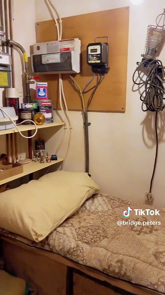 Exploring the Dursleys House at Warner Bros Studio Tour Tokyo