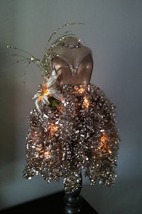 Gold Mannequin Tree Unique Christmas Tree | Christmas Centerpiece | Dress Form | Christmas Décor | Custom Colors Available - Etsy