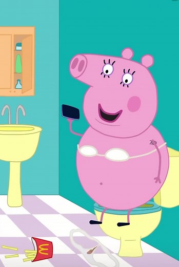 go mummy pig 😝 #mummypig #toilet #sining #rolling #bacon #🥲 #pleasegoviral #likeupp