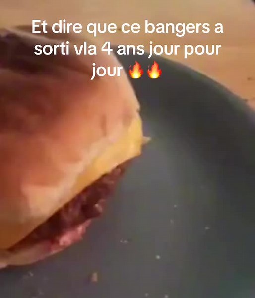 Discover the Best Yaya Hamburgers in Quebec