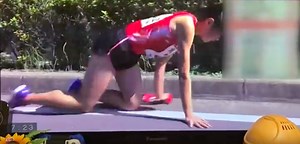 WATCH: Runner crawls to the finish line after fracturing leg