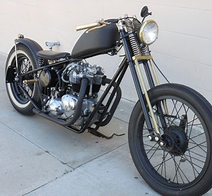 30K views · 950 reactions | Awesome Triumph Bobber Hand Built by Garage Company  #triumph #triumphuk #vintagetriumph #triumphamerica #triumphcustoms #bobber #chopper #bobberstyle #chopperstyle | Dream Drives | Facebook