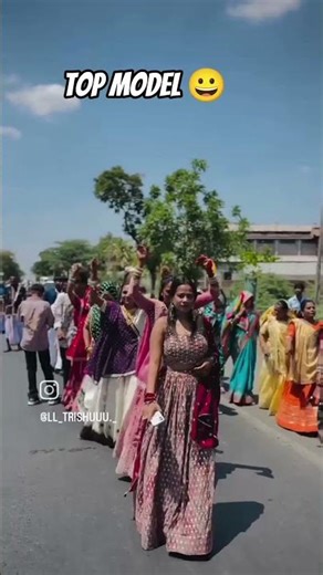 #viralsong #timil_song #shortvideo Top model MP 45 Timli dance Video aadivasi like karo ser 👍