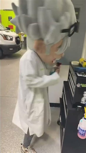 WrapShop Rule 3: NEVER steal your coworkers tools ALWAYS keep your toolbox clean organized & stocked