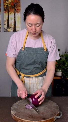 Spiced Salmon with Caramelized Onion and Pepper Relish