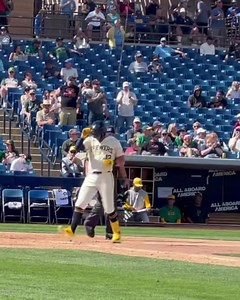 🚨 RHYS HOSKINS GRAND SLAM 🚨 | Milwaukee Brewers