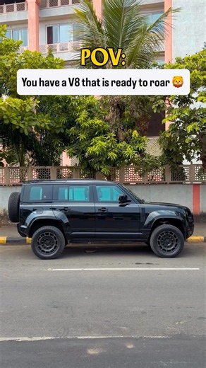Defender or Comet EV?
