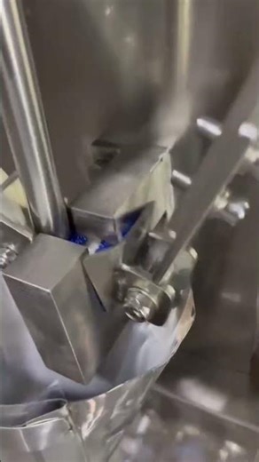 Simple packaging machine, quick packaging of small candy.