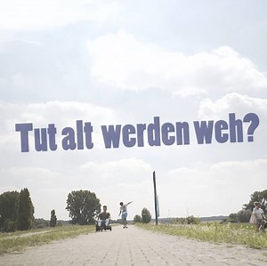 80 Jahre älter in wenigen Minuten - Melvin Eisenstein probiert mit einem Spezialanzug aus, wie sich der Körper anfühlt, wenn man alt ist. Tut alt werden weh? - Am Sonntag um 10:30 Uhr in Das Erste. | Die Maus