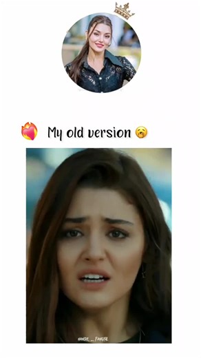 Hande Erçel's Stunning Attitude Looks Revealed