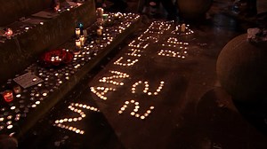 One week on from the Manchester suicide bombing which killed 22 people and left more than 100 injured, a candlelit vigil has been held in the city. Read more here: http://bit.ly/2s7WlU1 | ITV News