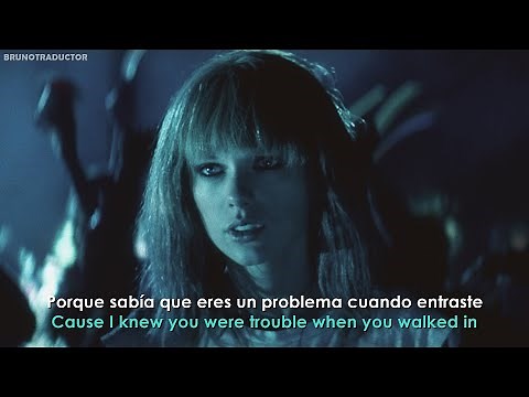 Taylor Swift - I Knew You Were Trouble (Taylor's Version) // Lyrics + Español // Video Oficial