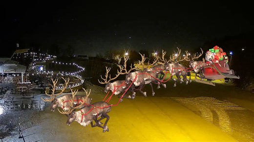 We had a surprise on our mountain cams this morning- Santa made a fly-by before heading back to the North Pole! 🎅 Merry Christmas from all of us at Blue Mountain Resort! 🕐A reminder that the mountain is closed today and will reopen tomorrow, 12/26, at 8am. 🎿All Off Peak Season Passes will be valid after 4pm 12/26 thru 1/1. 👋Enjoy your day with family and friends- we'll see you back on the mountain tomorrow! | Blue Mountain Resort