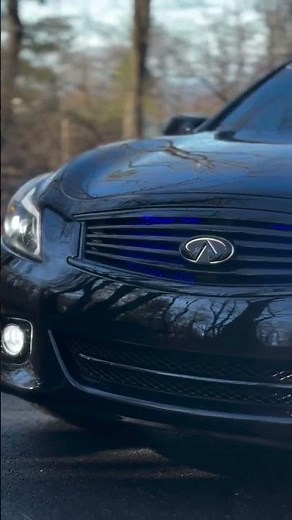 Meet the 2015 Infiniti Q40 available at Honda of Tenafly!