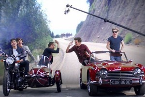 Behind The Scenes Video Klip One Direction