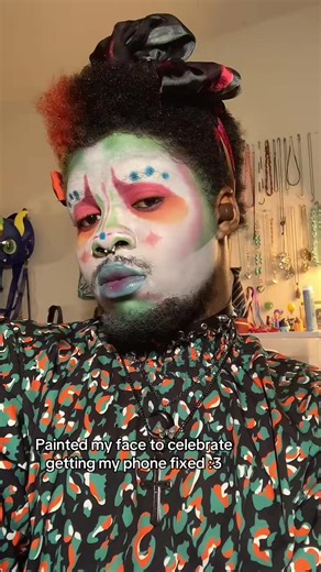 Mug inspired by @⋆.˚𖦹Blindedstar⋆✩⋆.˚ I love the way they paint and wanted to do my own little spin on it #blacktok #alttiktok #blackalt #makeup #mlm