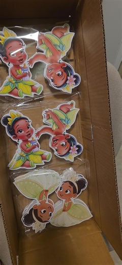 Creating magical memories for your little princess 👑💚 Baby Tiana cutouts, centerpieces & cupcake toppers made with love for unforgettable birthday moments. Now taking orders — let’s make her dream party come true ✨💌 #TianaBirthdayDecor #PrincessTianaParty #BabyTianaBirthday #PrincessBirthdayDecor #HandmadePartyDecor