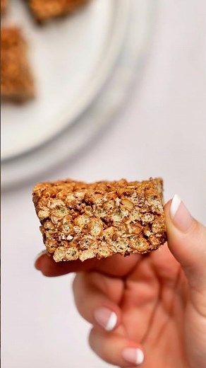 Healthy Rice Krispie Treats (only 4 ingredients)