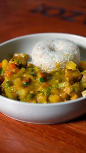 116K views · 10K reactions | Cau cau de bondiola  Primera vez haciendo esta combinación, quedó buenazo ! Use bondiola de cerdo peruano @comecerdocomesano #caucau #bondiola #estofado #comidaperuana #peruvianfood #publi #publicidad | Rodrigo Fernandini | Facebook