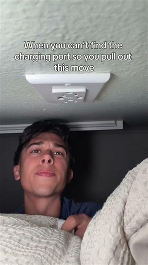 When the charger doesn’t fit.. #relatablestories #comedy #funnymemes