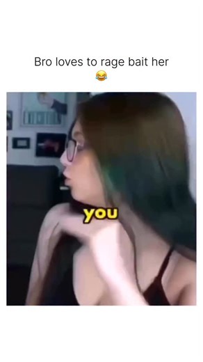 Streamconomics | In 2016, a man in England found that his local park had a “tree that walks.” 🌳🚶The roots of a certain tree slowly shift over time, moving... | Instagram