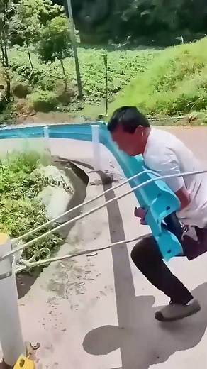 Tough Job Installing Highway Guardrails by Hand - Good tools and machinery make work easy