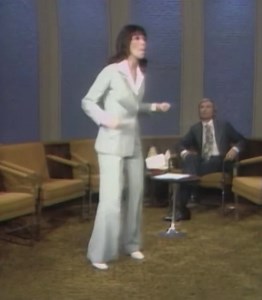 Happy Belated Birthday to always cool Lily Tomlin! Here she shows off her cheerleading skills in “The Dick Cavett Show”, 1972 #lilytomlin #comedian #actor #legend #positivevibes #goodoldmovies #70s #1970s #cheerleader #thedickcavettshow | Good Old Movies