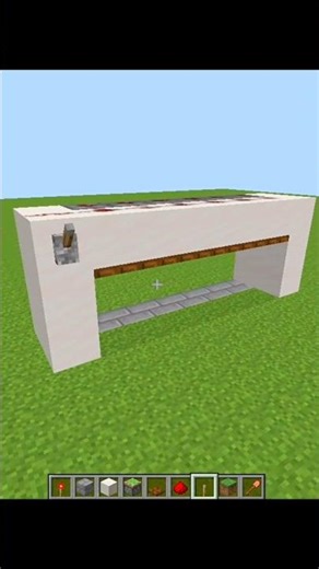 MINECRAFT Garage Door 🤯 #minecraft #shorts