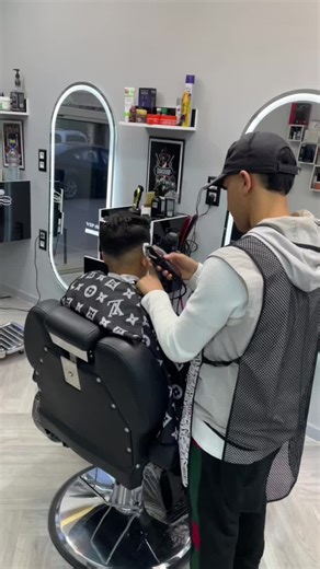 #3d #viral #vip @yahya.coiff1 @abdell Coif 💈 💈 @ben said chahine 🫀💈 @Algérie 🇩🇿