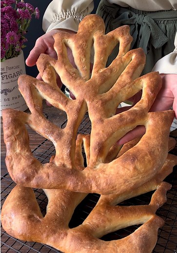 Fougasse Bread Recipe with Sourdough — Crispy Olive Oil Flatbread