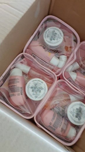 Une commande pour un client. Prêt pour la livraison Merci 🙏 https://polynesiamarket.net/products/bom-dia-bright-jet-set | Polynesia Market