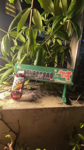 Trashed metal bench 🪑🛹 is still available! We ship nationwide. For only ₱420 plus SF. HMU! #fingerboard #fingerboardingisfun #fingerboardingclips