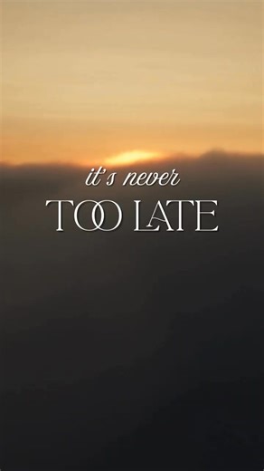 It’s never too late to begin again. Every sunrise is a second chance. A chance to turn the ship around, rewrite your story, and choose yourself. If you’re ready to live life clear-minded, connected, and free… follow The Sober High. Because you don’t have to do this alone. 🖤 #sober #sobercurious #soberlife #sobercommunity #softmotivation #positivevibes | The Sober High