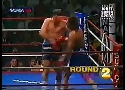 Pierre Coetzer vs Johnny du Plooy (RIV) 4 Aug 1990 - Highlights (South African Boxing) | Monique West - Singer