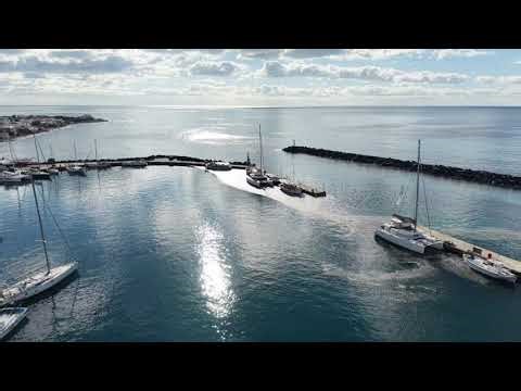South Santorini Tour: Vlychada Moonscape, Perissa Black Sand & Akrotiri (4K)