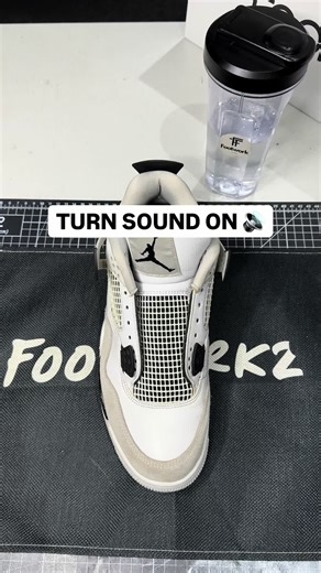 ASMR vibes 👟🔊 Freshly laced Jordans, no talking — just sounds. #ASMRKicks #JordanHeat #SneakerASMR #FreshLaces #SneakerRoutine