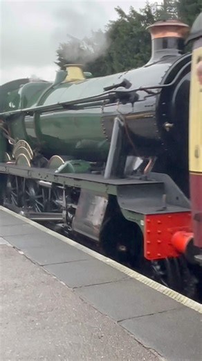 6990 ‘Witherslack Hall’ - British Steam Locomotives