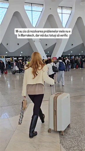 Laura Charaba on Instagram: "Nu cred tot ce zice lumea, merg până acolo sa verific 😄😄 #fashion #travel #marrakech"