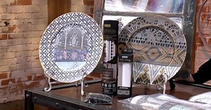 Learn how to customize your own chargers for a beautiful table  at Pinners Conference