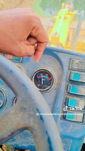 How to Operate a Front End Loader: Step-by-Step Guide