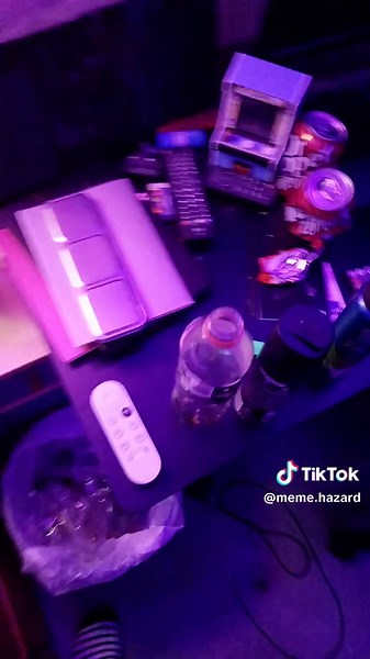 hazard (@meme.hazard)’s videos with original sound - hazard