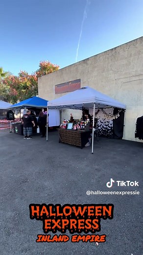 Haunted Holiday Market at Halloween Express Inland Empire 🎃 12•20•25 12PM-6PM 8945 Central Ave Montclair, CA #halloweenexpressinlandempire #inlandempire #onlyintheie #hauntedholidaymarket