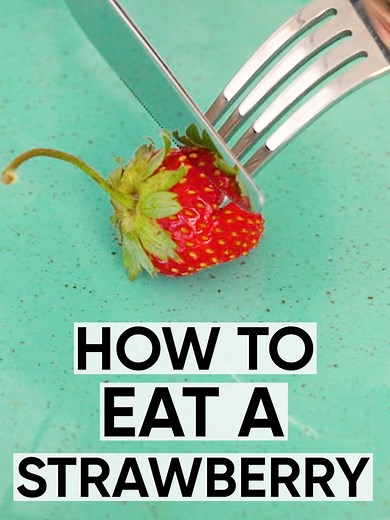 Proper Strawberry Eating Techniques for Manners and Pleasure