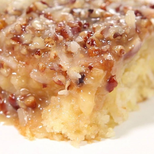 2.2M views · 6.6K shares | What makes this Do Nothing Cake so good?...