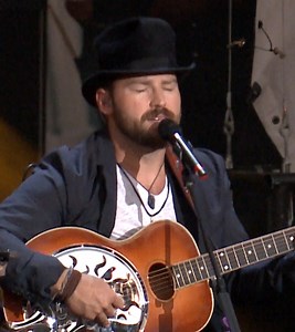 Eight years ago, Grammy award-winning Zac Brown Band brought country music to Forest Hills Stadium in NY for a sold-out crowd under the summer sky. In celebration of this Artists Den episode, relive their performance of "Sweet Annie.” #TBT | Artists Den