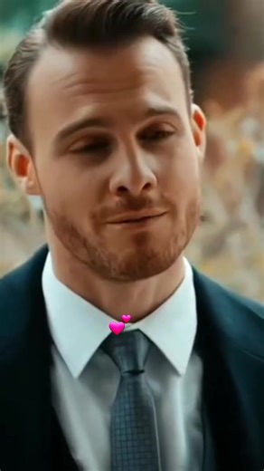 #HandeErçel #kerembürsın #sencalkapim #loveintheair @user08127457840 | Hande Ercel