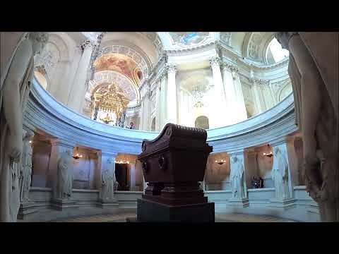 Inside Napoleon's tomb (Tombeau de Napoléon)