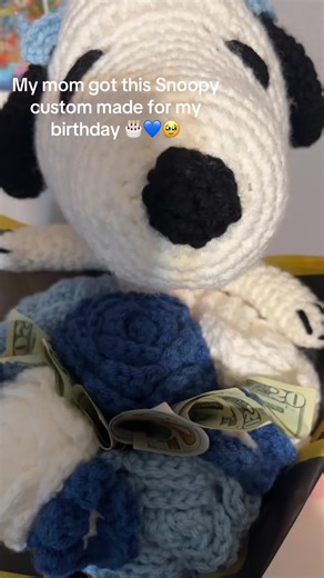 Unique Snoopy Birthday Gift Ideas for Peanuts Lovers