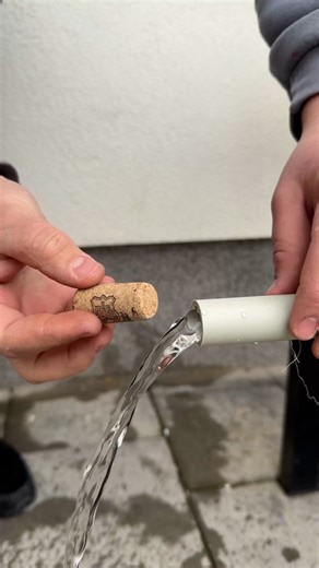 Entice Studio | Water flow stopper using a cork #water #hack #stopper | Instagram